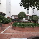 Large And Elegant In Puerto Banus With Pools And Paddle