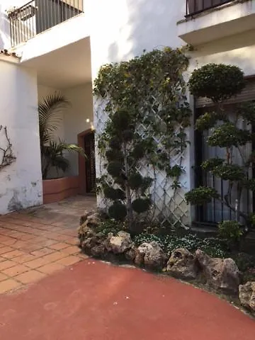 Large And Elegant In Puerto Banus With Pools And Paddle Lejlighed *