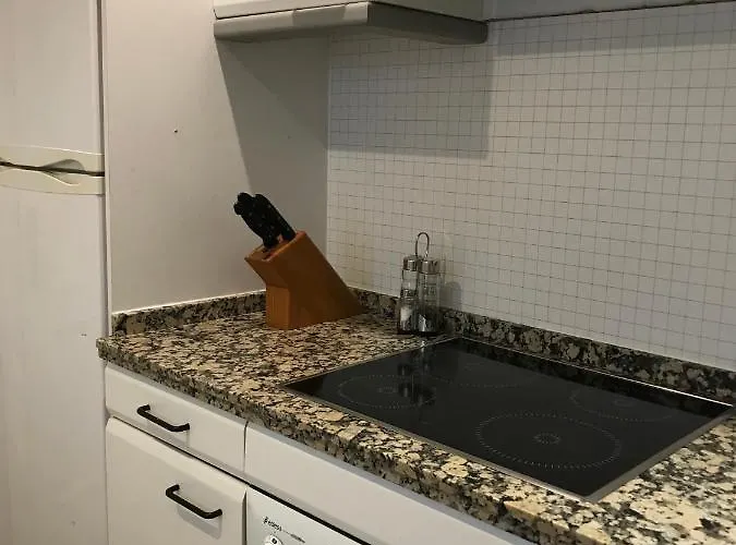 Large And Elegant In Puerto Banus With Pools And Paddle Lejlighed *