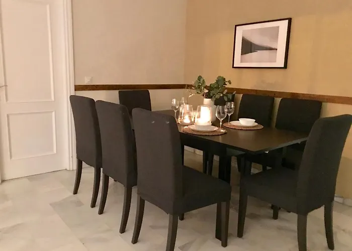 Large And Elegant In Puerto Banus With Pools And Paddle Marbella