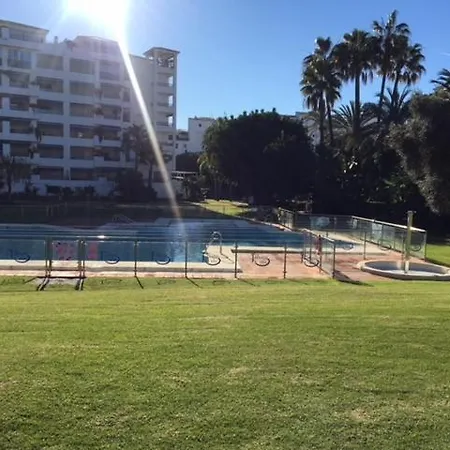 Large And Elegant In Puerto Banus With Pools And Paddle Marbella