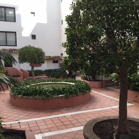 Apartment Large And Elegant In Puerto Banus With Pools And Paddle *