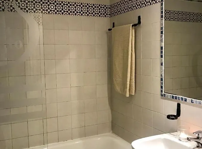 Large And Elegant In Puerto Banus With Pools And Paddle Διαμέρισμα *