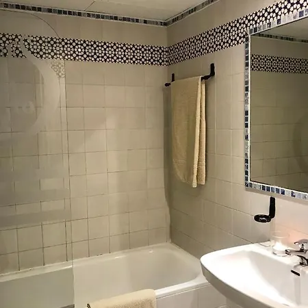 Large And Elegant In Puerto Banus With Pools And Paddle Apartament *