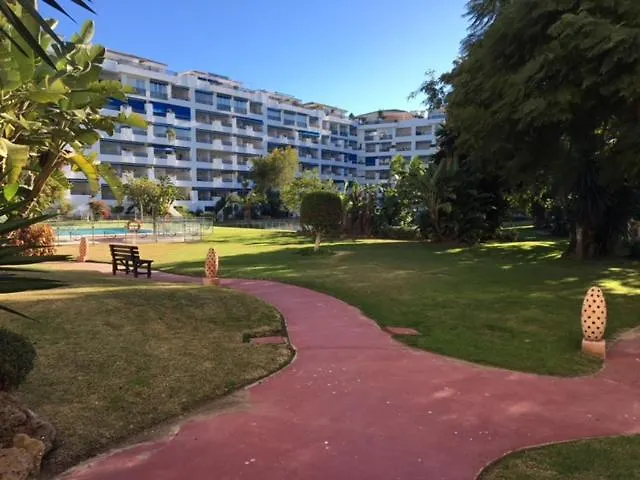 Appartement Large And Elegant In Puerto Banus With Pools And Paddle