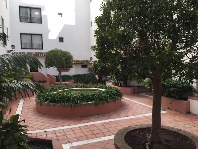 Appartement Large And Elegant In Puerto Banus With Pools And Paddle *